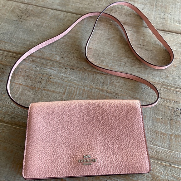 Coach Handbags - Coach Wallet w/ Detachable Strap